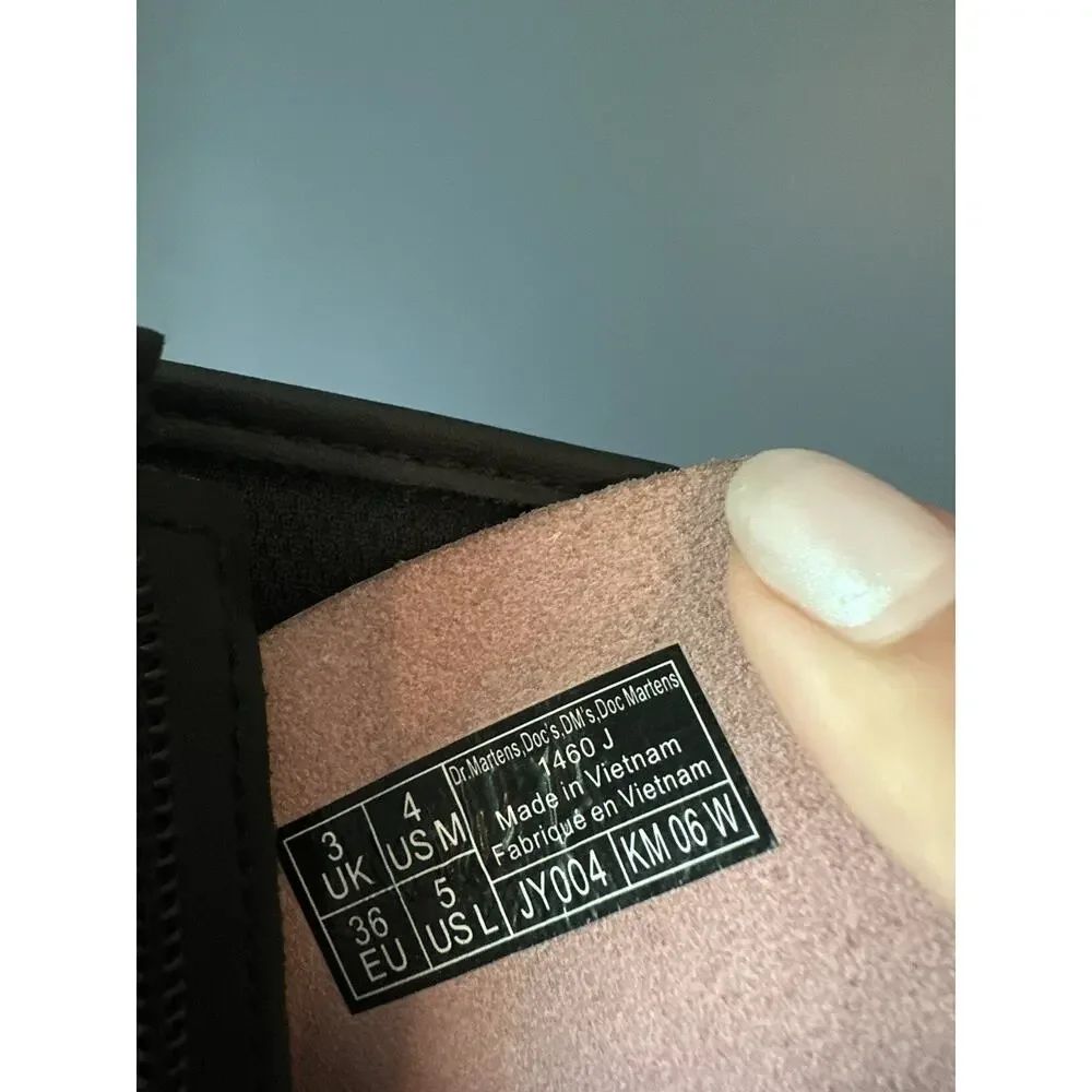Dr Martens Lace Up Pale‎ Pink 1460 Boot